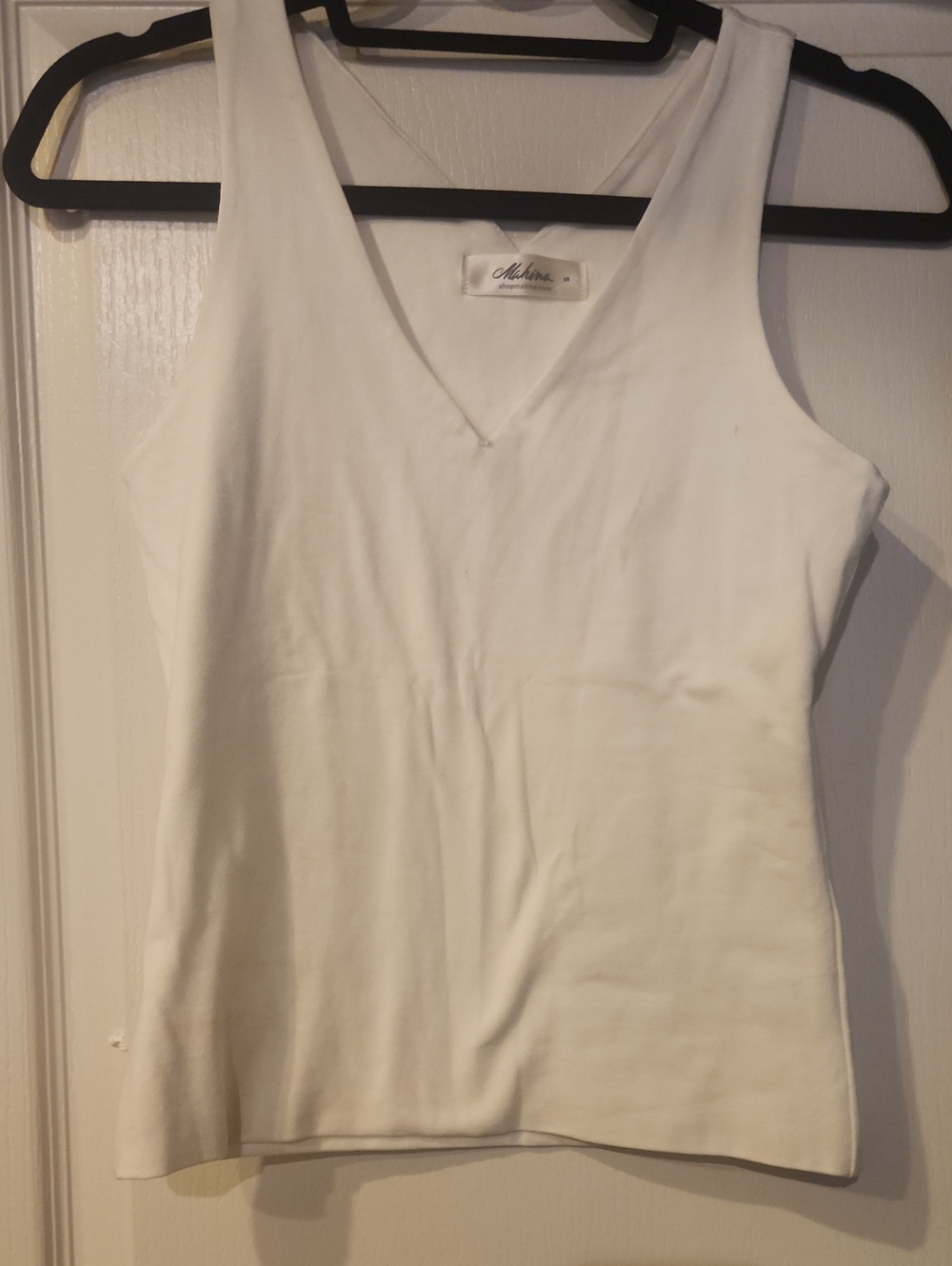 Mahina White V-Neck Sleeveless Women's Top